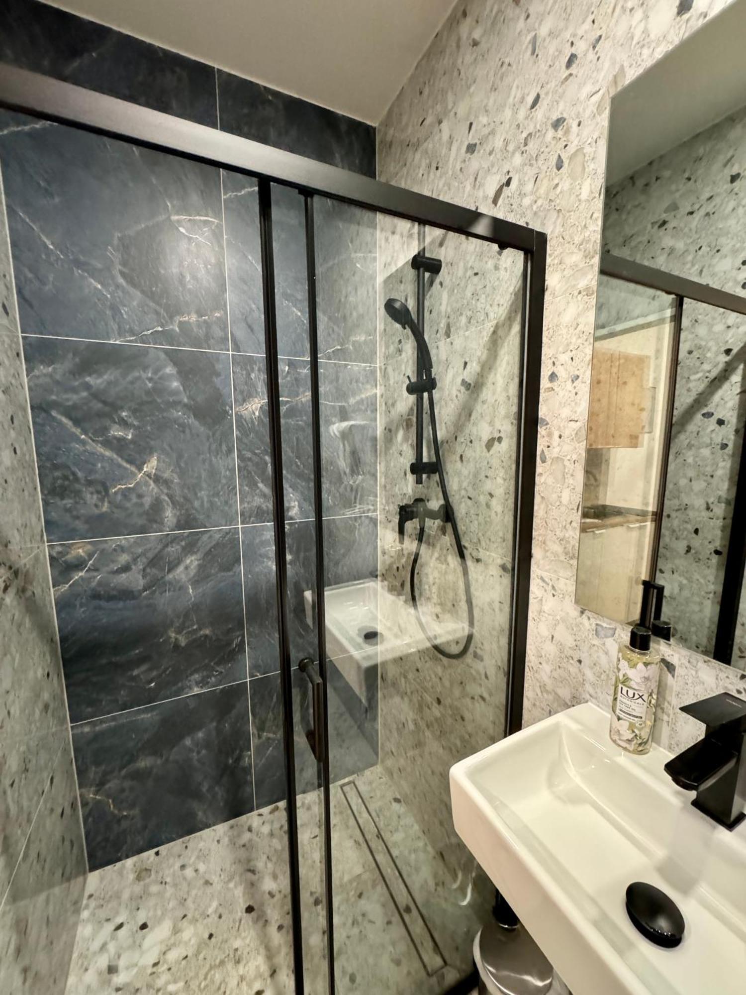 Zitna Downtown Apartments Praha Bagian luar foto